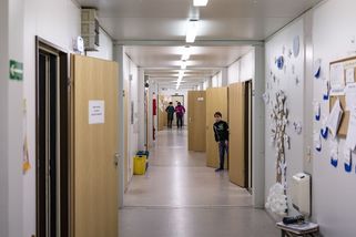 Čeští učitelé. Víc prestiže než vojáci, platy za vyspělým světem kulhají - Seznam Zprávy